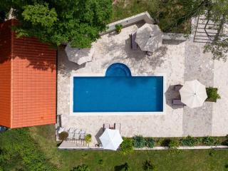 Sunset & Sunrise Villas in Stanisici-Two Villas With Common Pool - Budva - 6