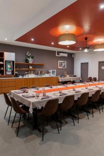 Logis Hotel-Restaurant Saint Romain - Anse - 1