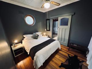 Phoenix Cottage - Bloemfontein - 9