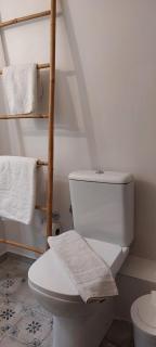 Magnolia Apartment -4BD , 1.5 BT - Atene - 1