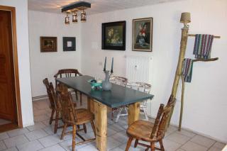 Ferienwohnung Rossi - gemütliche Unterkunft, die mit mit künstlerischer Kreativität überrascht - - 2
