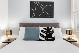 Perfect Holiday Home with Private Rooftop - Sidney - 4