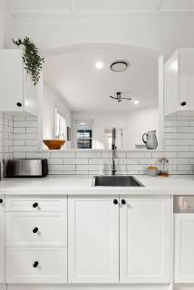 Perfect Holiday Home with Private Rooftop - Sidney - 1