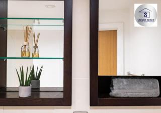 ✪Leisure Stay✪Relocation or Business stay✪1bed - FREE SECURE PARKING SPACE - Leeds - 3