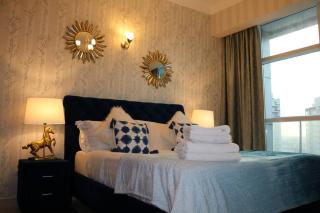 Huge 1-bedroom rental unit with 2 sofa bed amazing - Dubai - 0