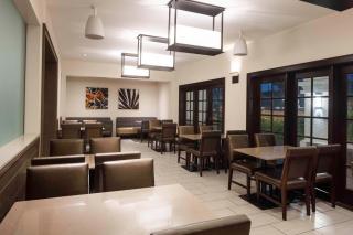 Embassy Suites by Hilton Palm Desert - Palm Desert - 8