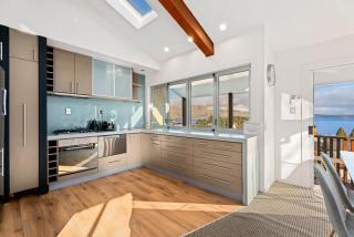 Central Style - 3 Bedroom Townhouse with Lakeview - Queenstown - 2
