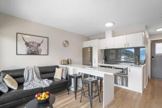 Central Location - 2 Bedroom Aptmt with Lake View - Queenstown - 7