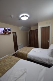 Lucky 8 Hotel - Ilford - 8