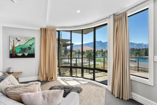 2-bedroom Lakefront Executive Apartment - The Beacon - Queenstown - 3