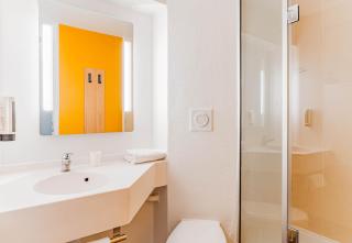 B&B HOTEL Poitiers 3 Futuroscope - Chasseneuil-du-Poitou - 1