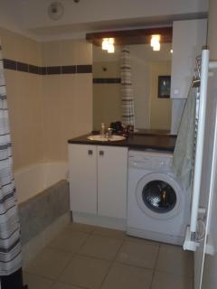 APPT 2 PIÈCES 33m2 + LOGGIA 11m2 REF4024 - Le Castellas - 4
