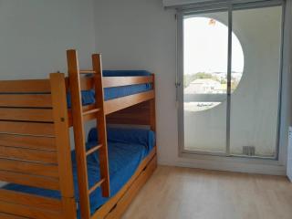 Saint Gilles - T3 Face Mer avec Balcon, Parking Privé, Accès Direct Plage - FR-1-324-543 - Saint Gilles Croix de vie - 2