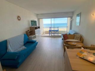 Studio pied dans l'eau, grand frigo, lave-vaisselle, lave-linge, parking privé - FR-1-326-787 - 3