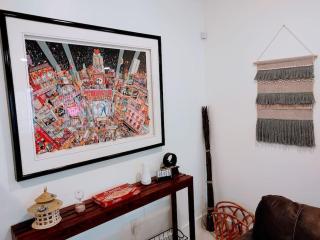 Walk to Hard Rock ~ Amazing 5 Star Home Away From Home! - Miami Gardens - 5