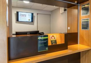 B&B HOTEL Aix-en-Provence Le Tholonet - 2