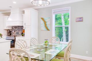 Waterfront Wolf Bay Home with Private Boathouse! - Elberta - 2