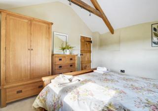 Crows Nest - Bampton - 2
