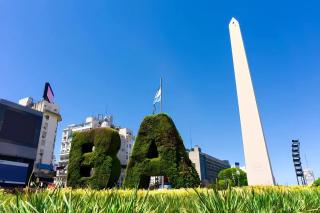 Hestia at Recoleta 2BDR w Stunning Plaza View - Buenos Aires - 9