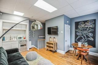 Stay in Historical Unit! Fabulous Corner with views of Old City! - 2