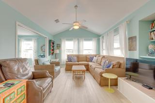 Steps to Galveston Beach: Dog-Friendly Gem w/ Yard - 8