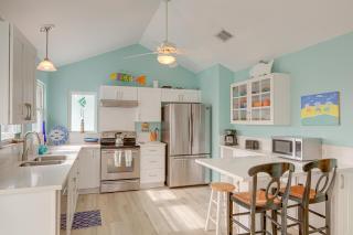 Steps to Galveston Beach: Dog-Friendly Gem w/ Yard - 4