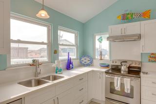 Steps to Galveston Beach: Dog-Friendly Gem w/ Yard - 2