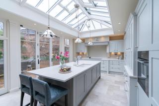 St Martin's House - Chichester - 0