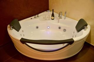 Avenia Restaurant & Apartments - 1