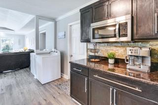 Fort Walton Beach Home with Grill 4 Mi to Beach! - Fort Walton Beach - 1