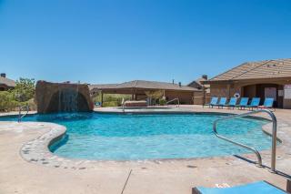 Around The World 2 Heated Pools Spas BBQ - 8