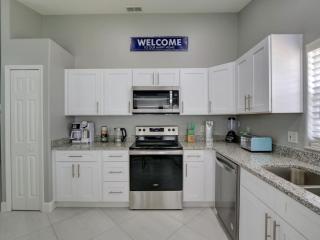 Pool home 5 miles to Disney Great for families - Orlando - 8