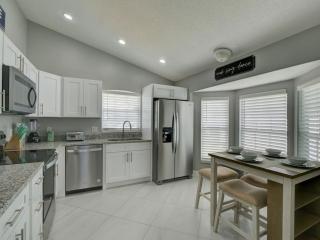 Pool home 5 miles to Disney Great for families - Orlando - 1