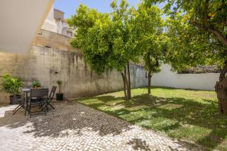 Fancy 2BDR Duplex With Patio by LovelyStay - Lissabon - 7