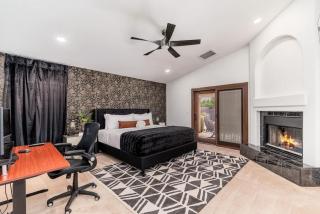 Luxury Scottsdale Retreat Heated Pool and Mini Golf - Phoenix - 7