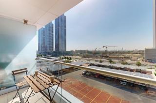 Goldcrest Views 2 - Elegant Studio - 6