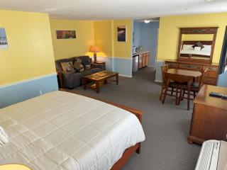 Old Harbor Inn - 1