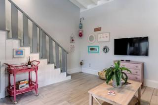 Flamingo Loft - Charming Oceanfront Loft - Multiple Decks - Private Beach Access - Fernandina Beach - 5