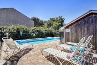 South Beach Cabana Down - Patio - Pool - Located Across Street from Beach - Fernandina Beach - 9