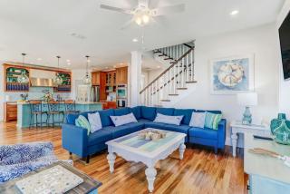 Mermaid Castle - Oceanfront Luxury Beach House - Rooftop Deck - 4