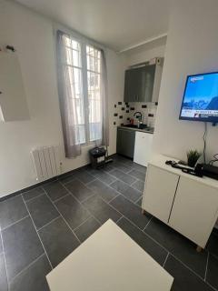Studio Cosy refait à neuf Levallois - Levallois-Perret - 7