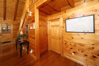 Around the Mountain by Eden Crest Vacation Rentals - 2