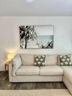 Rainforest paradise in the palms - 4