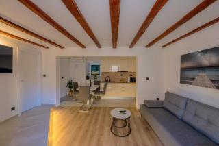 Bernard Deluxe Renovated Peaceful Old Town Gem - Split - 8