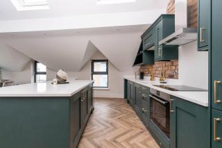 37 West Portrush Luxury Penthouse - Portrush - 4
