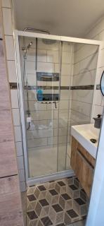 Studio Cap d'Agde avec piscine, tennis entièrement rénové - 4