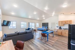 #StayinMyDistrict Oceanview Studio Loft - 6