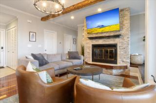 Emerald Bay Unit 1B - Lake Ozark - 1