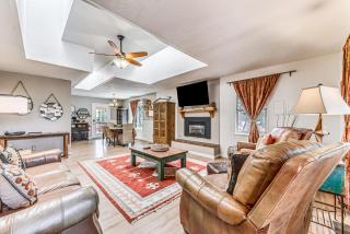 Ruidoso House with Beautiful Indoor and Outdoor Space! - Ruidoso - 0
