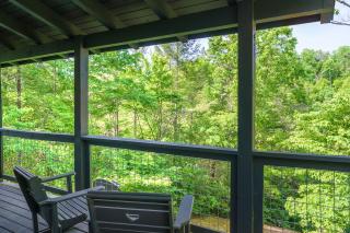 Love Leigh by Stony Brook Cabins - Gatlinburg - 8